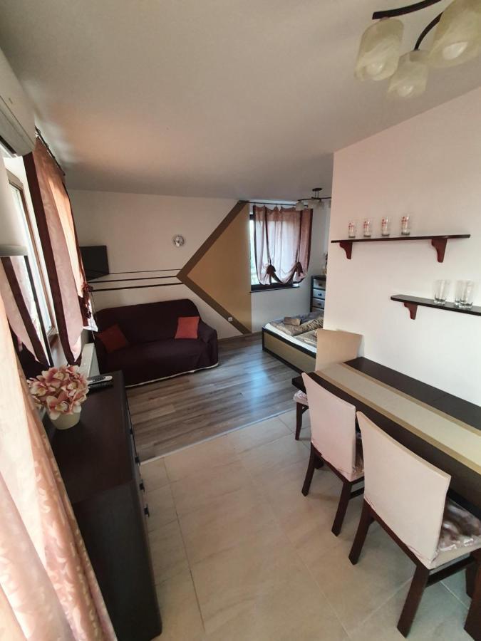 Krisi Apartman Hajdúszoboszló Zewnętrze zdjęcie